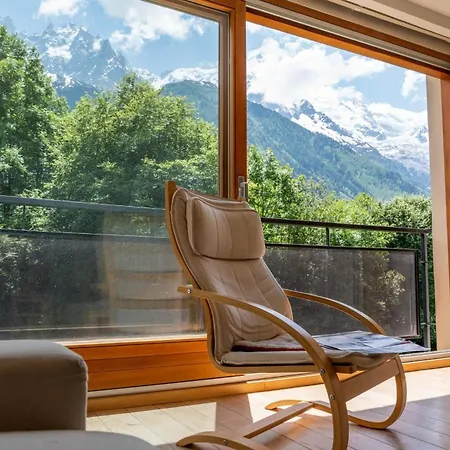 Bright - Near Mont Blanc Daire Chamonix